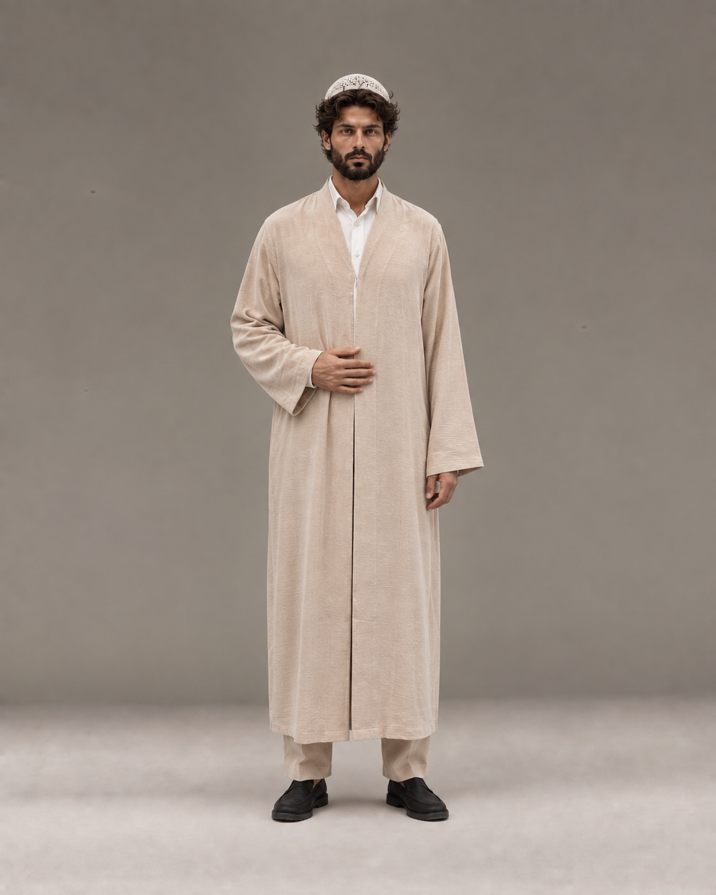 Klasik Kesim Erkek Namaz Cübbesi – Krem