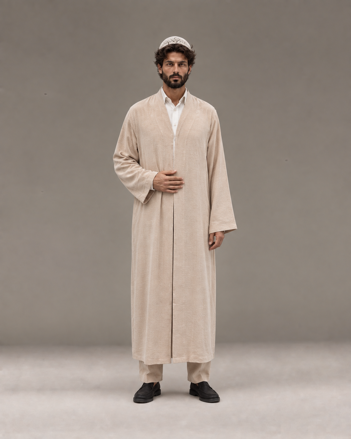 Klasik Kesim Erkek Namaz Cübbesi – Krem