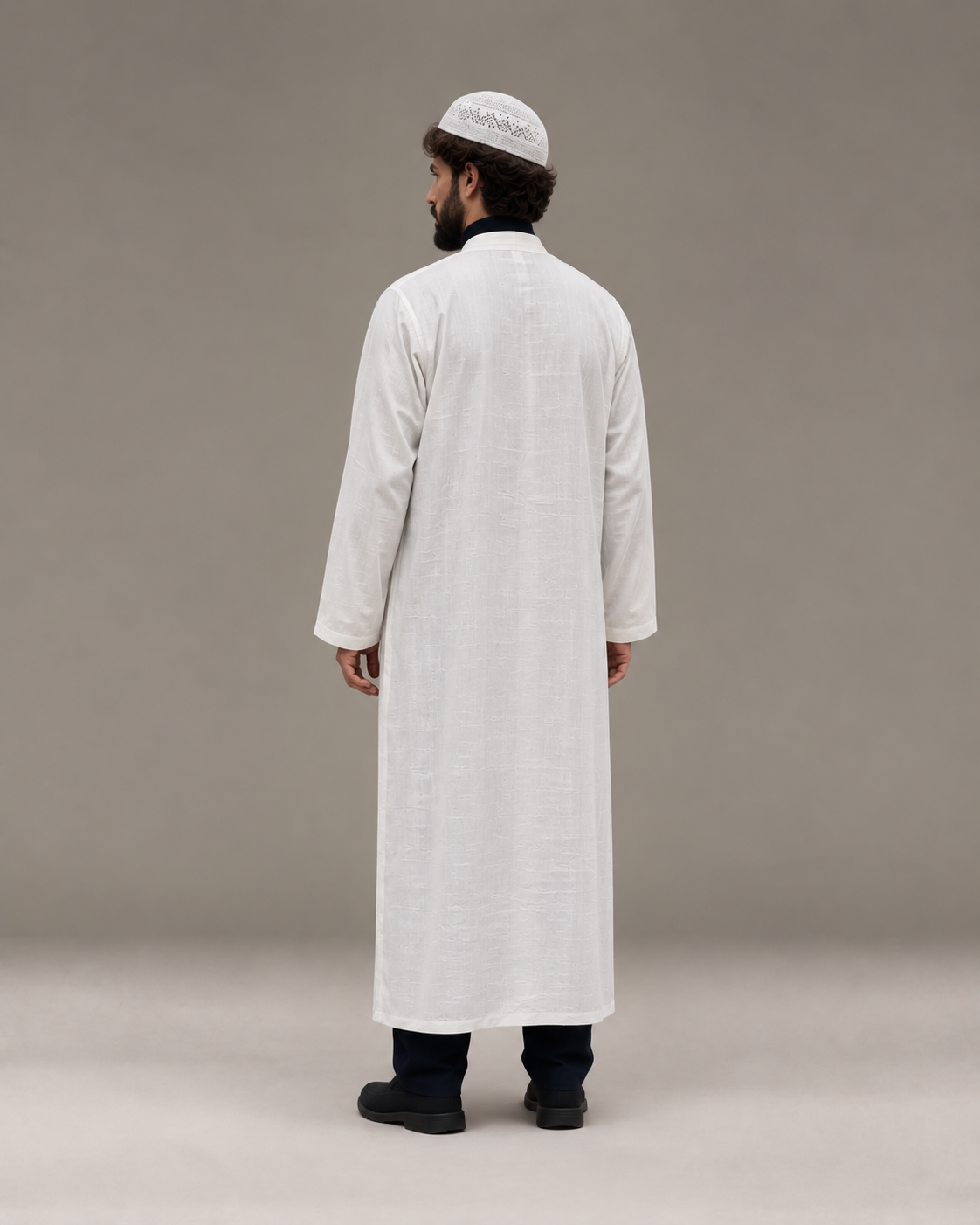 Aerobin Rahat Kesim Namaz Cübbesi – Beyaz